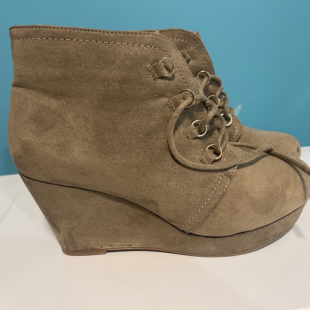 Women's JustFab Grette Lace Up Boot size 11